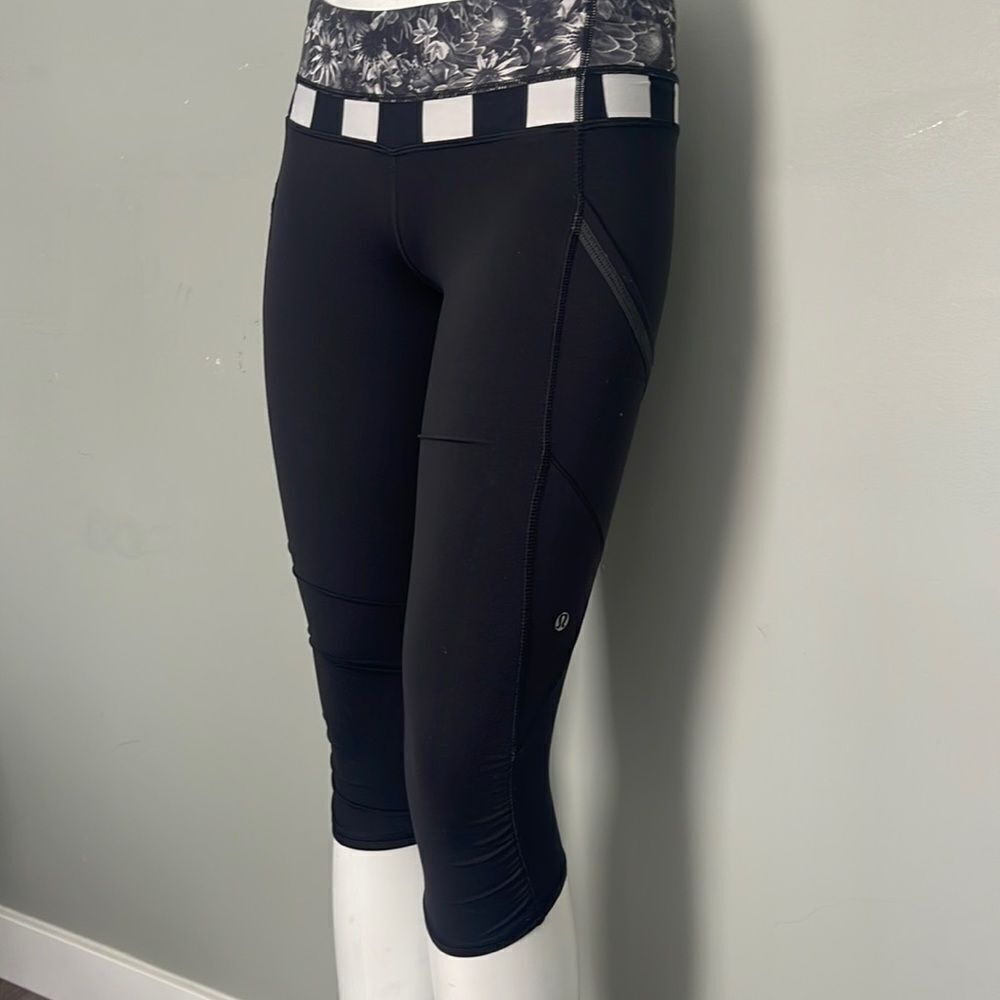 Lululemon size 4 capris